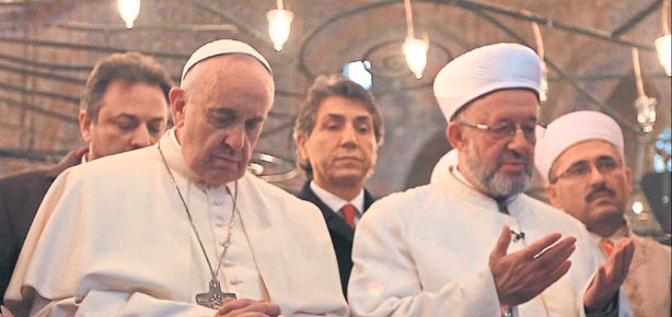 Sultanahmet'te dua Ayasofya'da ezan