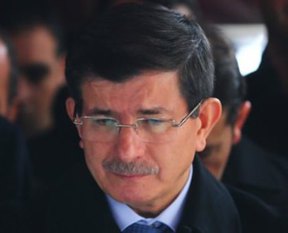 Davutoğlu gözyaşlarını tutamadı