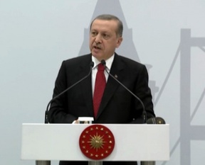 Erdoğan'dan sert mesajlar