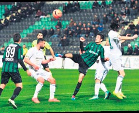 Denizlispor evinde Urfaspor'u Genkov'la devirdi!