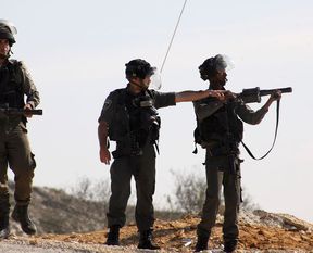İsrail 3 Filistinli çocuğu gözaltına aldı