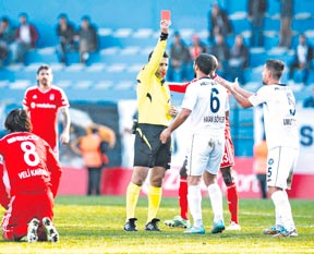 Şeref'iyle oynadı Hakkı'yla kazandı