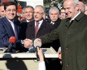 Barış resminde Sarıgül neden yok!