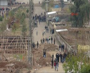 PKK’lılar Hüda-Par’lıların evlerini kuşattı