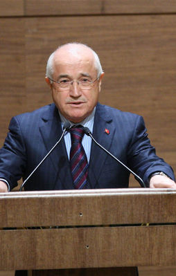 Cemil Çiçek'in o sözleri şaşırttı!