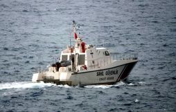 Tekne battı! 8 kişi kayıp