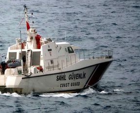 Tekne battı! 8 kişi kayıp