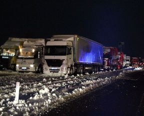 İzmir-İstanbul karayolu 45 saat sonra açıldı