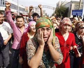 Çin’in Uygur zulmü yasalaştı