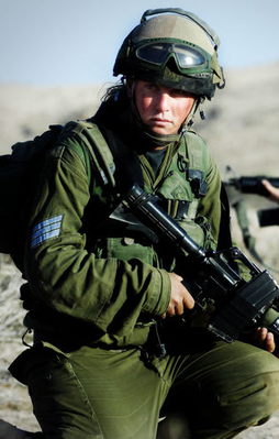 İsrail ordusu bir kez daha kendi askerini vurdu