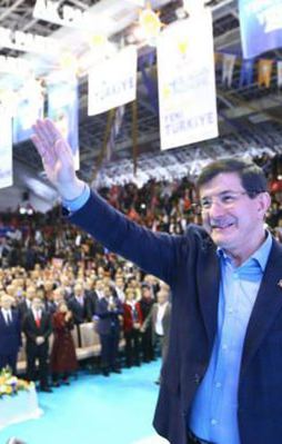 Destan yazanları alınlarından öpüyorum