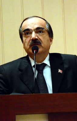 Vali Coş'un 'paralel' isyanı