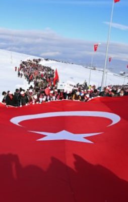 'Asım'ın Nesli Asrın Yürüyüşünde'