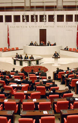 4 eski bakan hakkında karar verildi