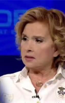 Nazlı Ilıcak canlı yayında köşeye sıkıştı