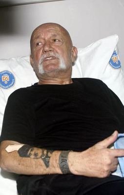 Sümer Tilmaç hastaneye kaldırıldı