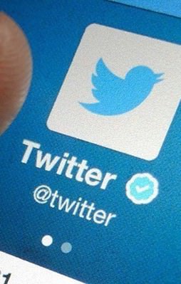 Twitter'da skandal etiket!