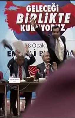 Kılıçdaroğlu'na ayakkabılı protesto
