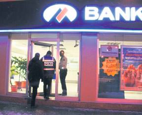 Bank Asya'ya mali baskın