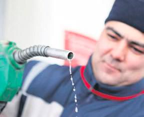 Motorinde 8 kuruş indirim