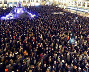 Fransızlar pazar günü sokağa inecek