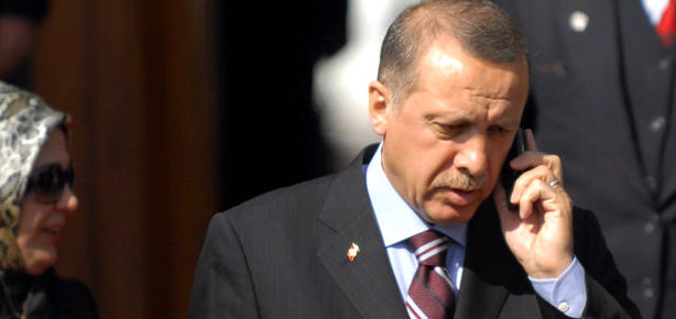 Erdoğan'dan Hollande'a taziye telefonu