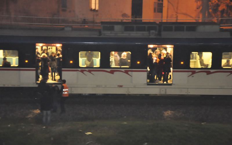 İzmir'de metro skandalı-4