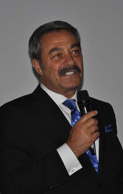 Kadir İnanır o iddialara cevap verdi!