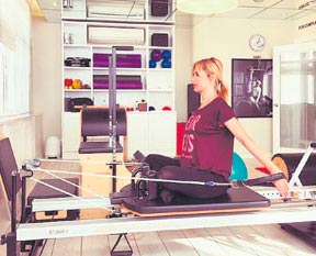 Ece'nin her pozu olaylı!