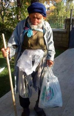 'Poşetli Dede'nin parası mirasçılara dağıtıldı