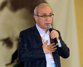 Bakan Lütfü Elvan'dan Murdoch'a sert tepki