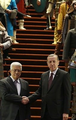 Mahmud Abbas'a sıradışı karşılama