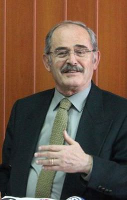 CHP'li Yılmaz Büyükerşen'e hapis yolu