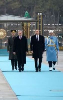 Erdoğan'dan Aliyev'e görkemli karşılama