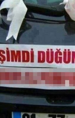 Gelinin babası bunu görmesin!