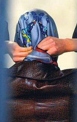 Belçika'da başörtülülere ''direksiyon yasağı'' girişimi