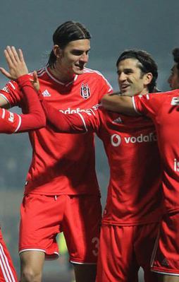 Kartal Adana'da 4'ledi!
