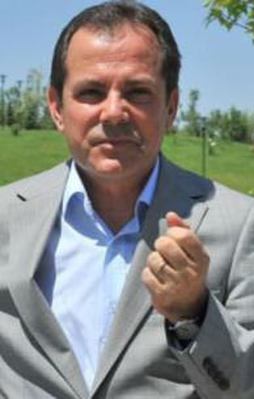 CHP İstanbul vekili Ercan Cengiz istifa etti