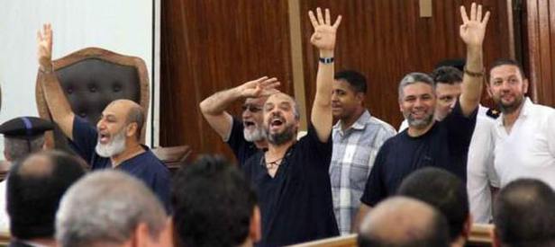 Mısır’da idam kararları bozuldu