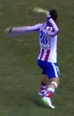 Arda ayakkabısını hakeme fırlattı