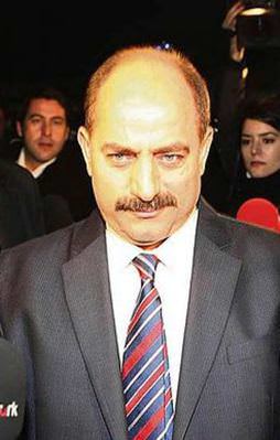 Zekeriya Öz yine kendini rezil etti
