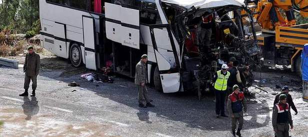 Antalya’da trafik kazası: 5 ölü