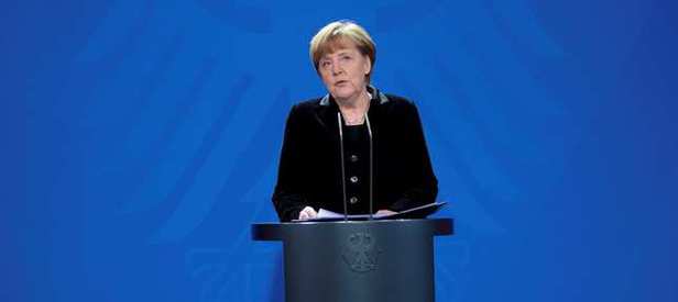 Merkel’den Yunanistan yorumu