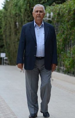 Edip Başer'den ilginç namaz açıklaması