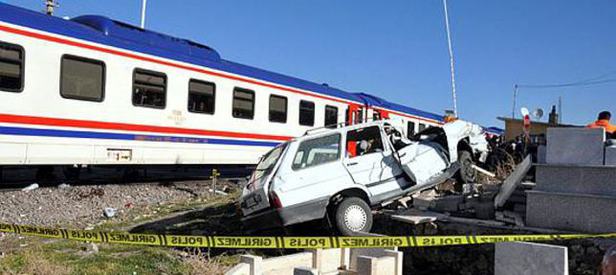 Niğde’de tren kazası: 2 ölü