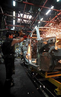 Sanayi üretimi yüzde 5 artacak