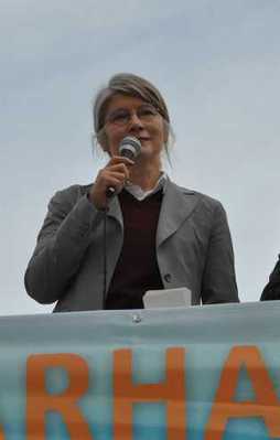 CHP'lilerden Tarhan'a protesto