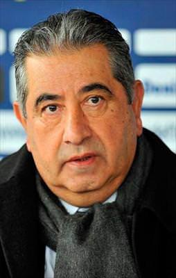 12 kişi defans yaptılar