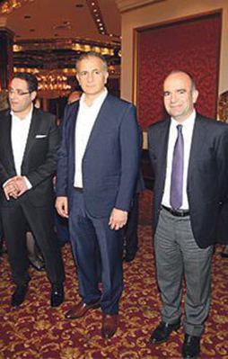 Çıkar nerede paralel medya orada