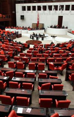 'İç Güvenlik Paketi' görüşmeleri ertelendi!